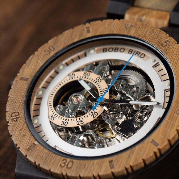 Luxury 100% Handmade Ebony and Sandalwood Automatic Kinetic Skeleton Watch - Picture 3 of 5